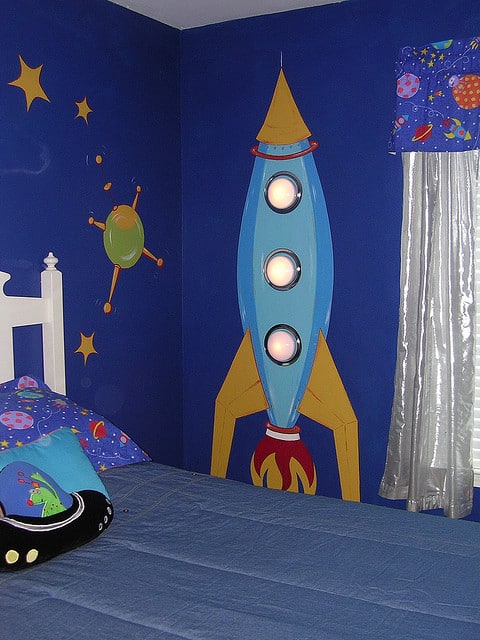 Rocket ship on bedroom wall